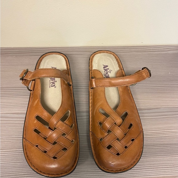 Alegría tan colored new - Picture 2 of 4